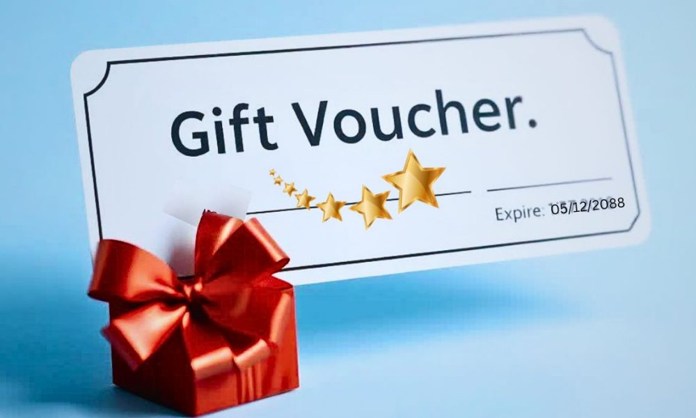 What are the smartest ways to combine gift cards and cash gifts?